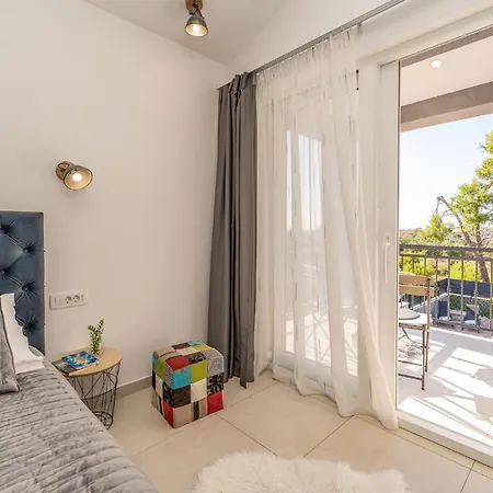 Ferienhaus 3 Bedroom Stunning In Privlaka (Zadar)