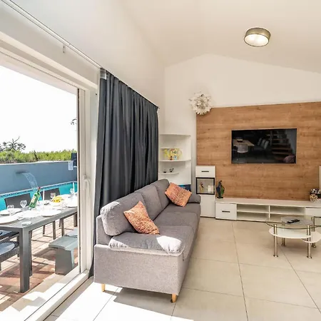 Ferienhaus 3 Bedroom Stunning In *