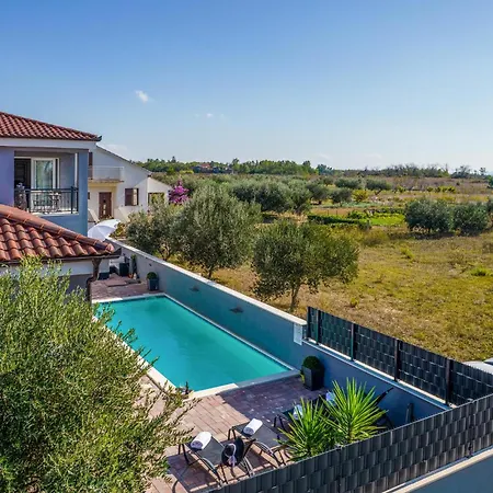 3 Bedroom Stunning In * Privlaka (Zadar)